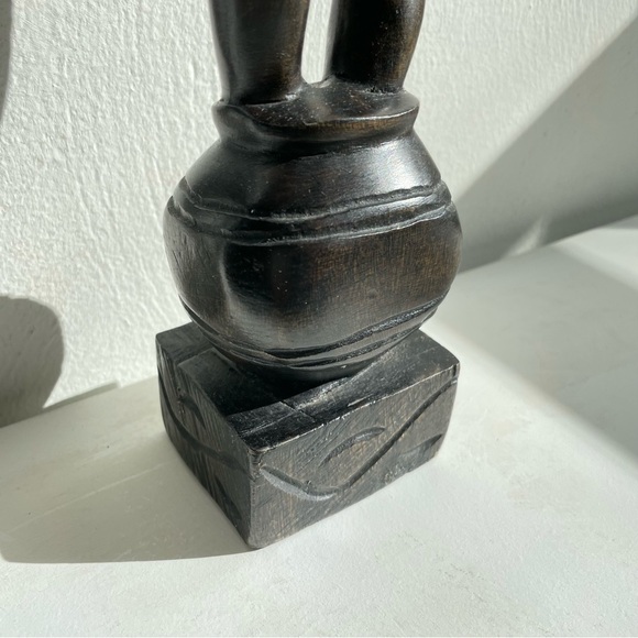 Handmade primitive abstract carved wood sculpture intertwined snake columns - Picture 3 of 16